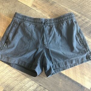 Athleta Faralon shorts